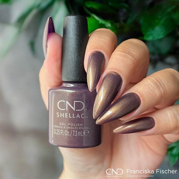 SMALTO CND™ VINYLUX™ PURPLEXITY